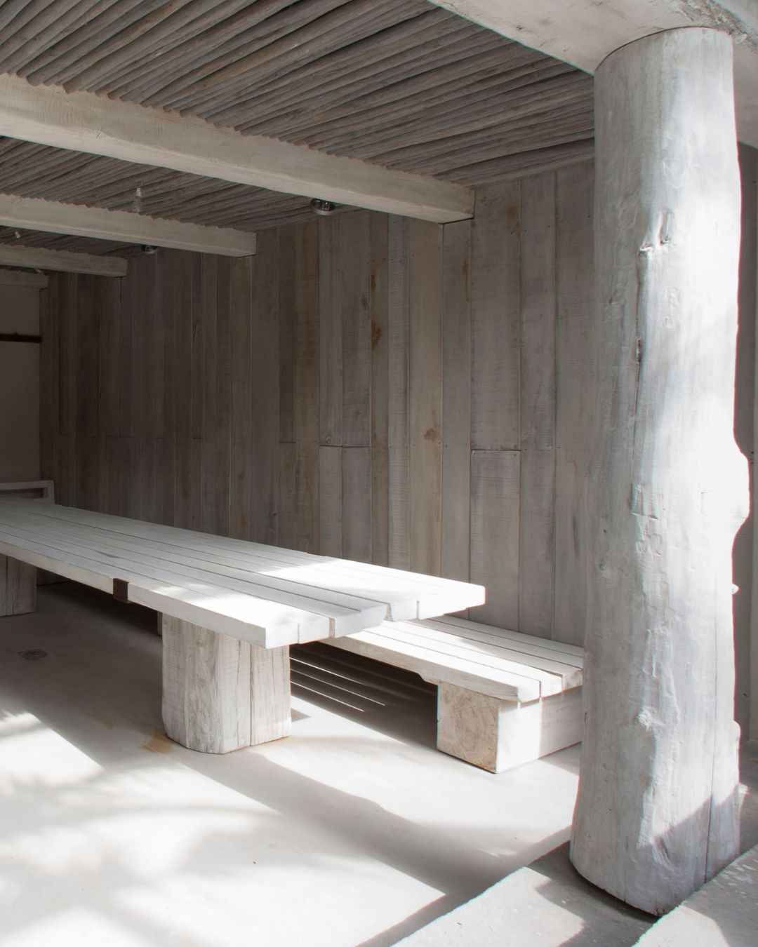 brondelllll Brondello Erminio: Rivestimenti murali in legno, levigati e piallati a mano.